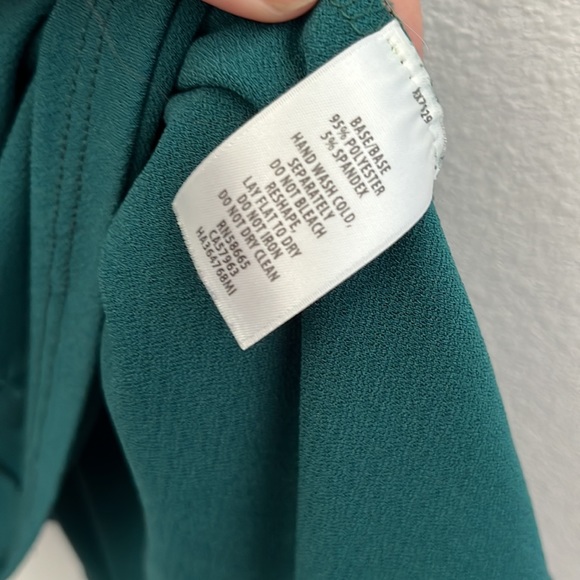 Halogen off the shoulder dark green top size L - Picture 5 of 5